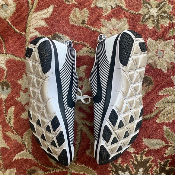 Nike Training Shoes - Picture 3 of 3